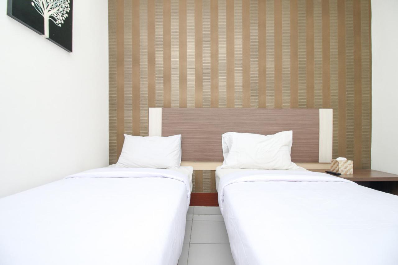 Smarthomm Inn Bandara Parungkuda Zewnętrze zdjęcie